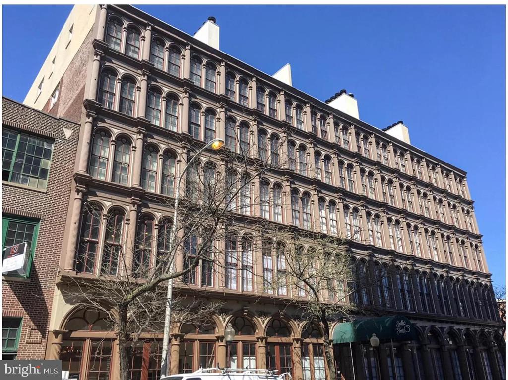 107 ARCH STREET 1E