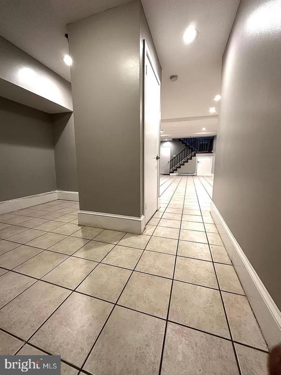 107 ARCH STREET 1E