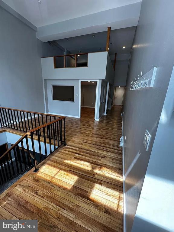 107 ARCH STREET 1E