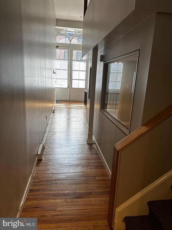 107 ARCH STREET 1E