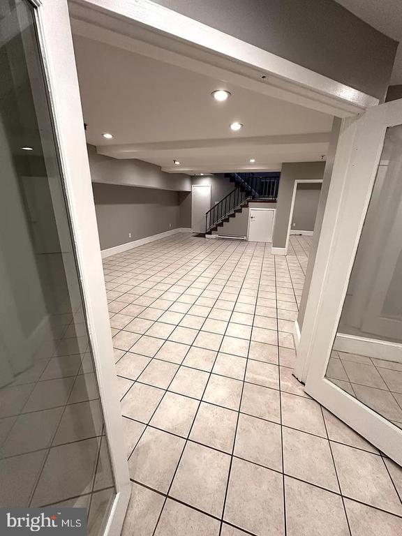 107 ARCH STREET 1E