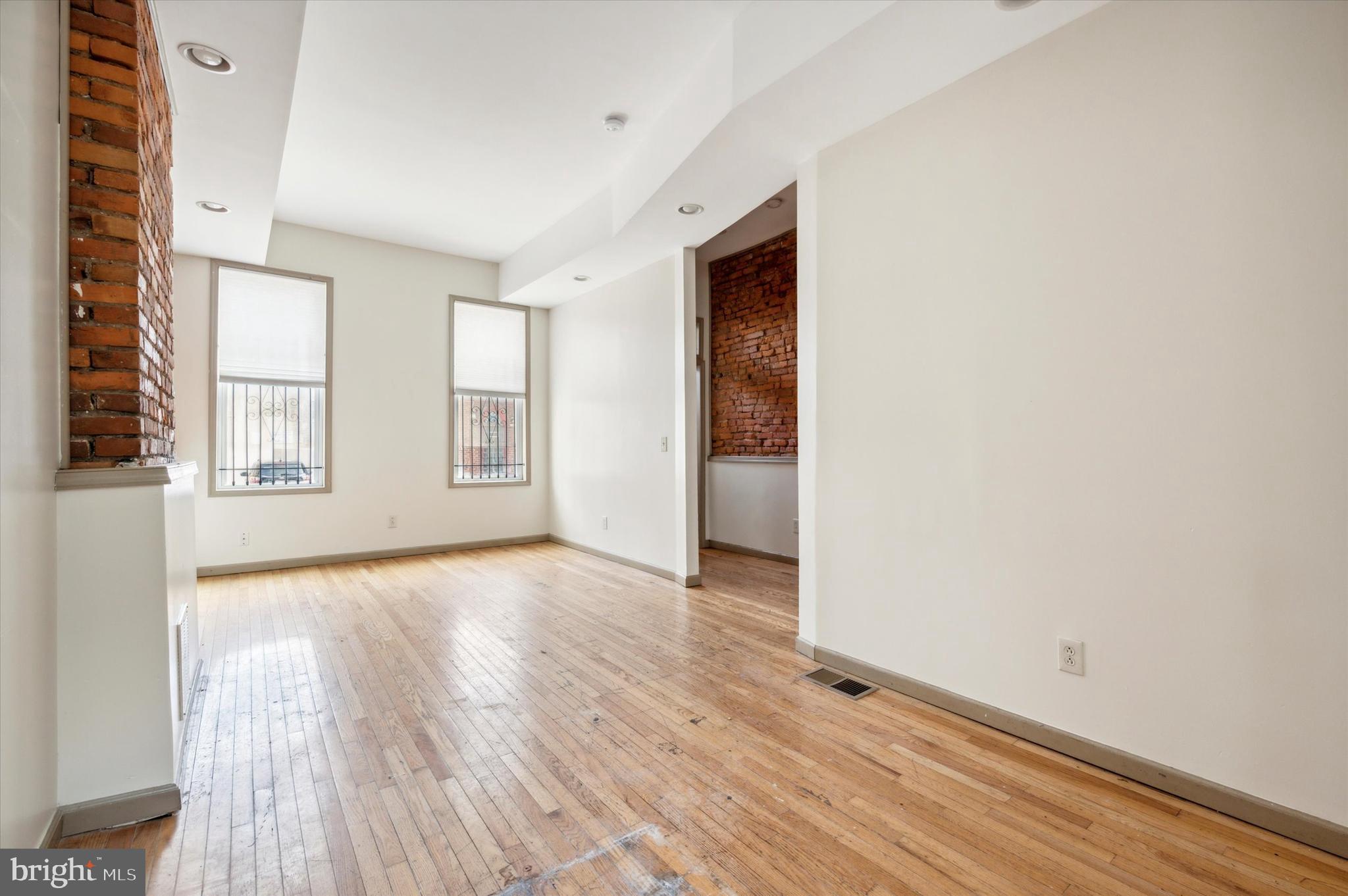 1632 N WILLINGTON STREET