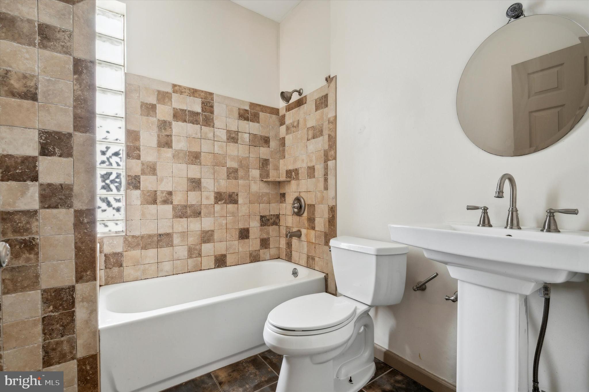 1632 N WILLINGTON STREET