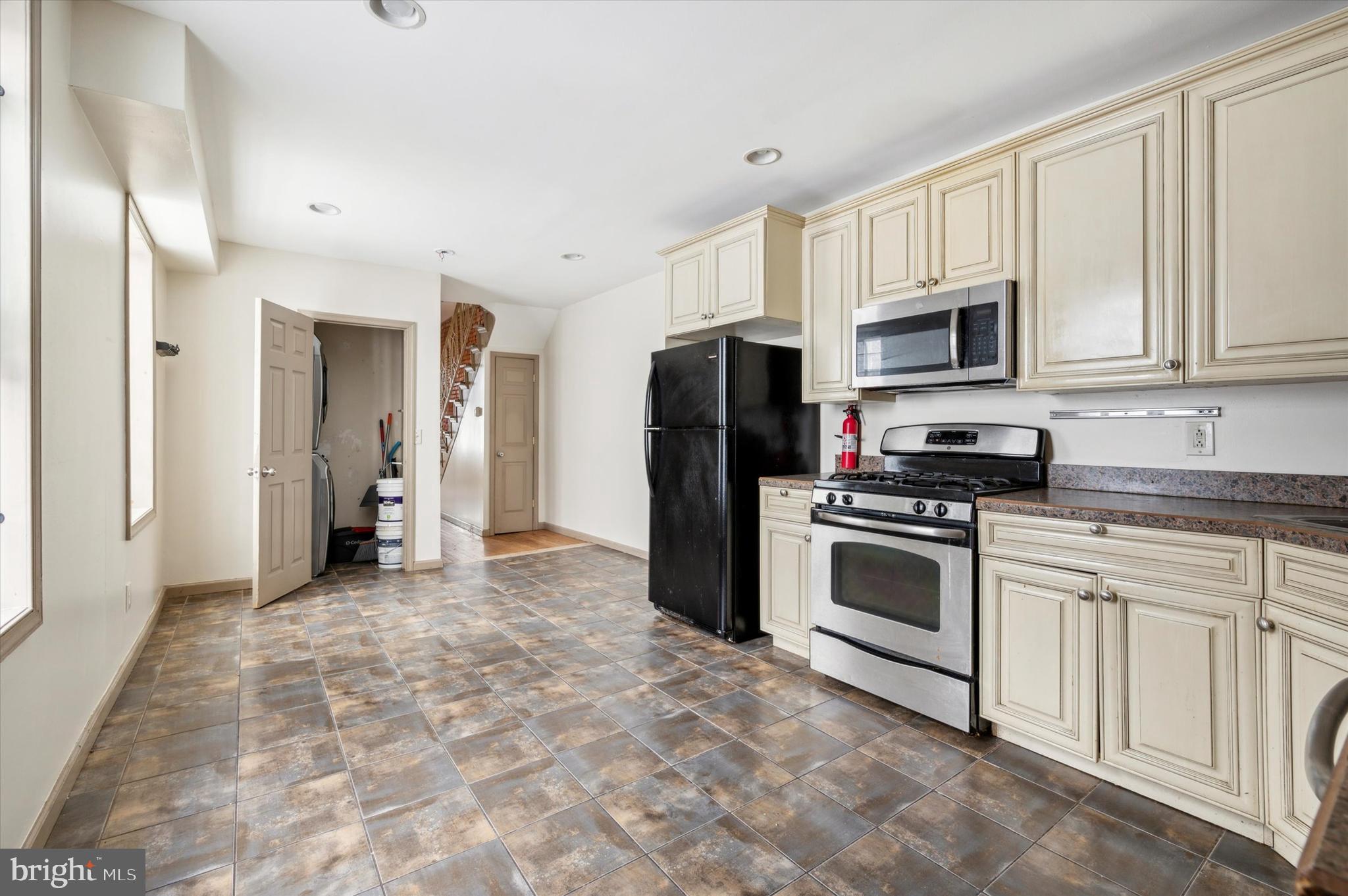 1632 N WILLINGTON STREET