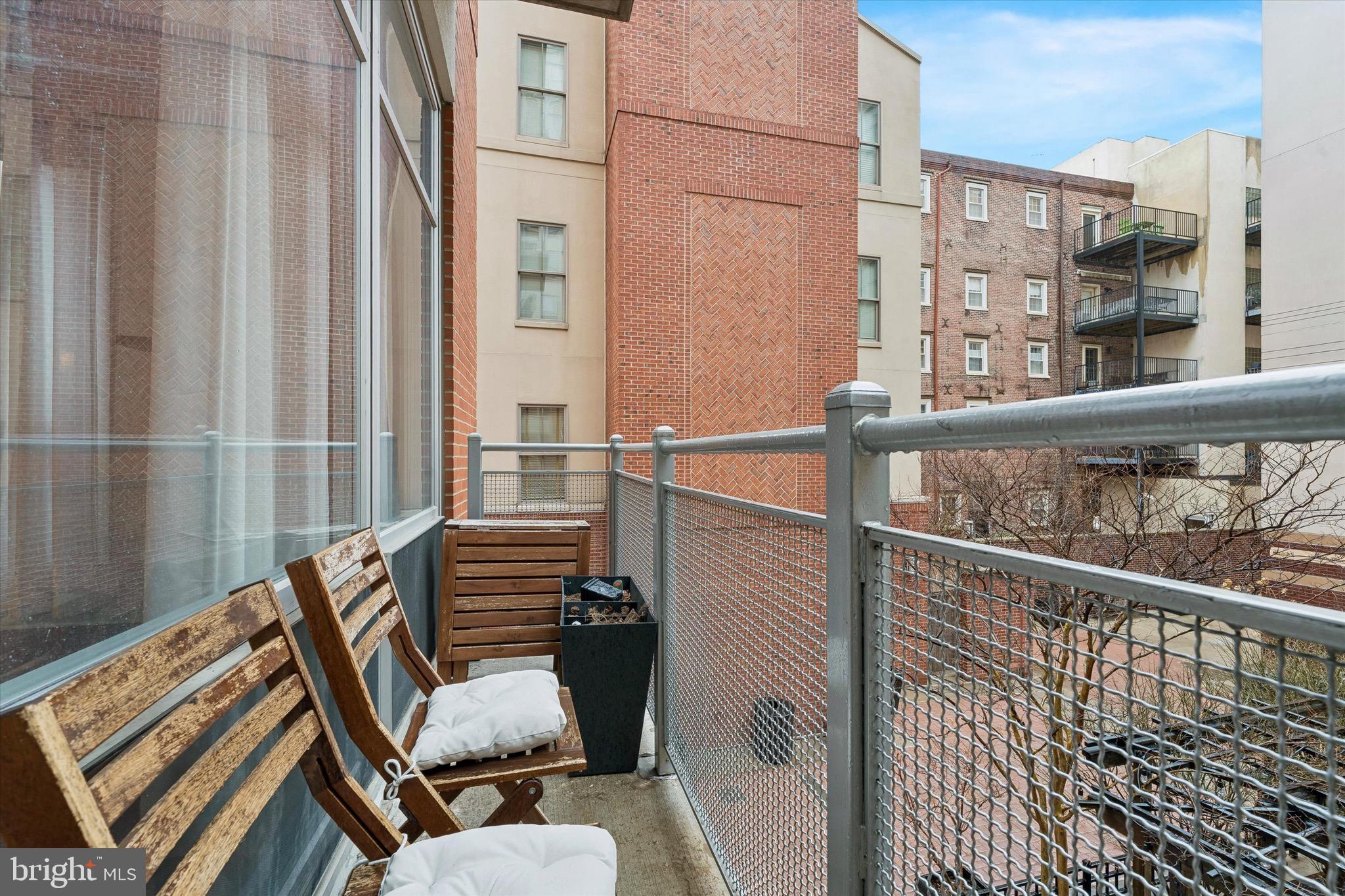 113 N BREAD STREET 3D2