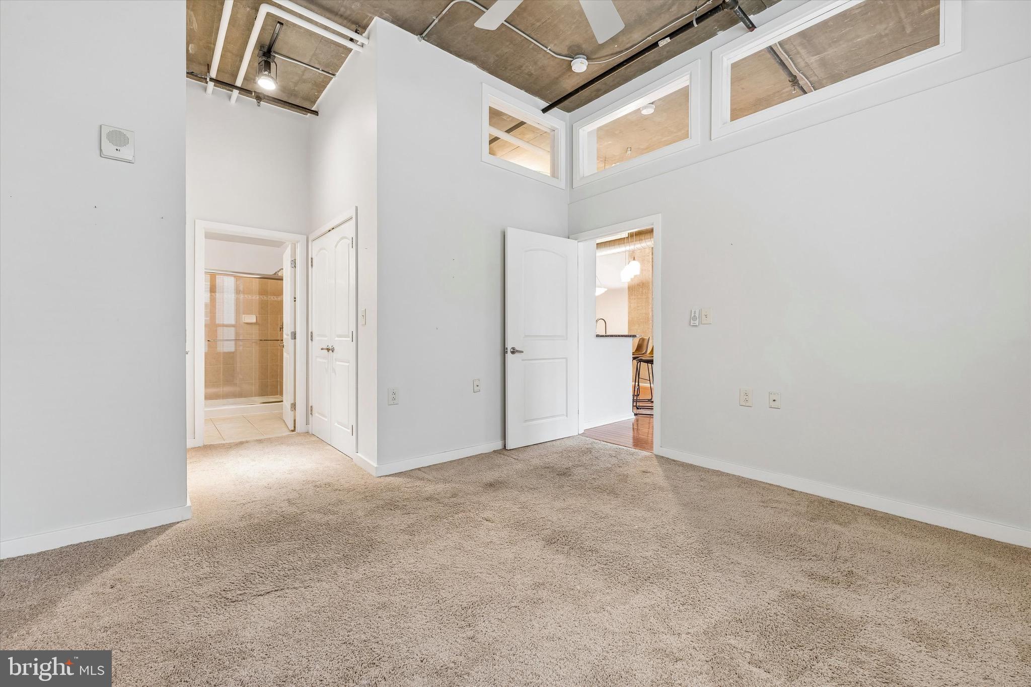 113 N BREAD STREET 3D2