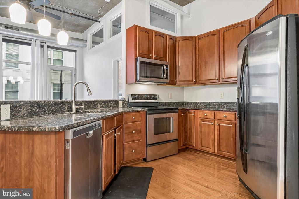 113 N BREAD STREET 3D2