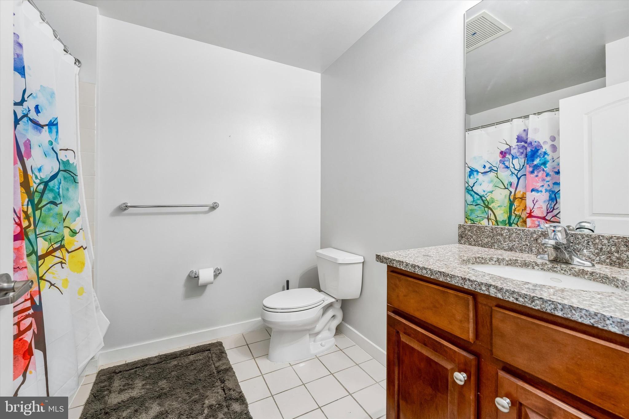 113 N BREAD STREET 3D2