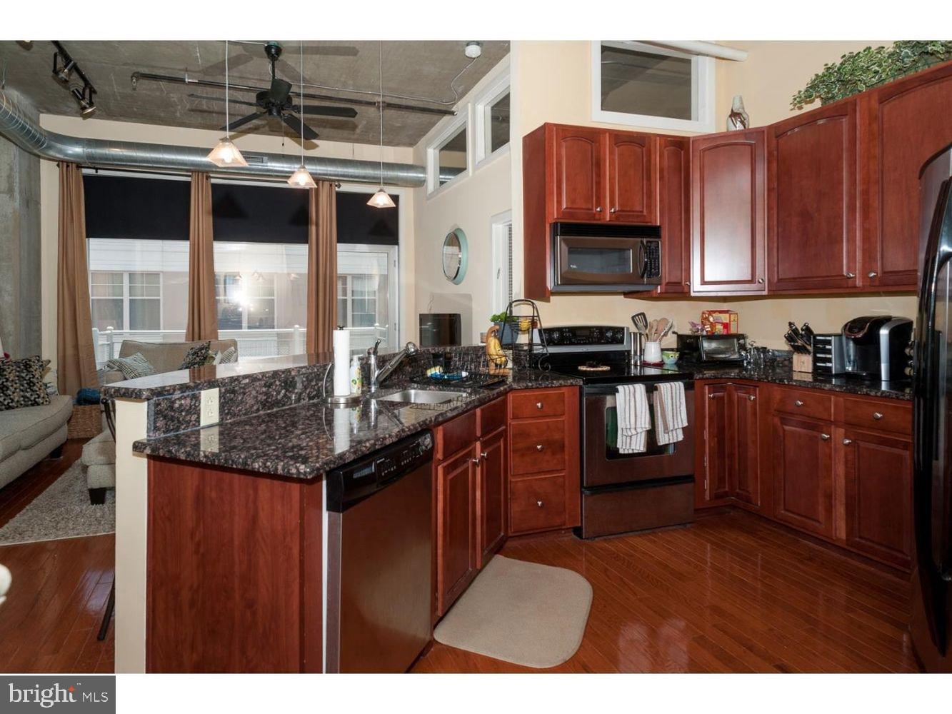 113 N BREAD STREET 3D2