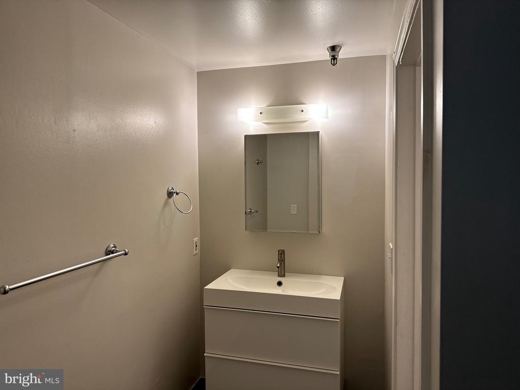 222 CHURCH STREET 5B