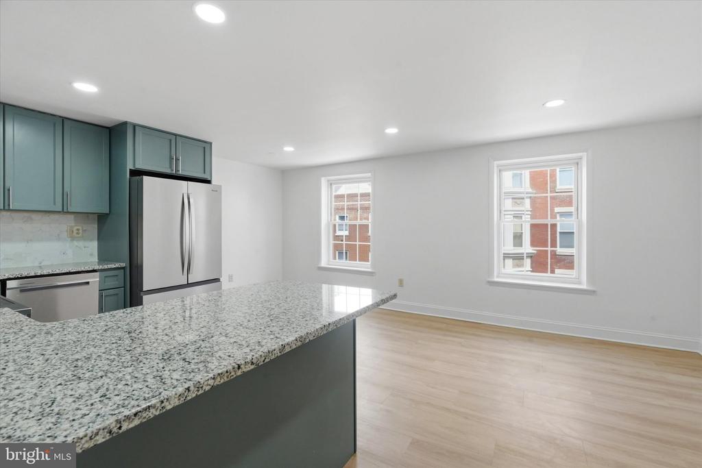 1006 PINE STREET 2