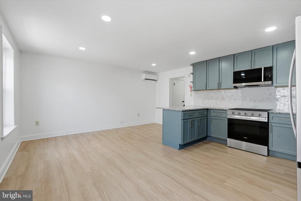 1006 PINE STREET 2