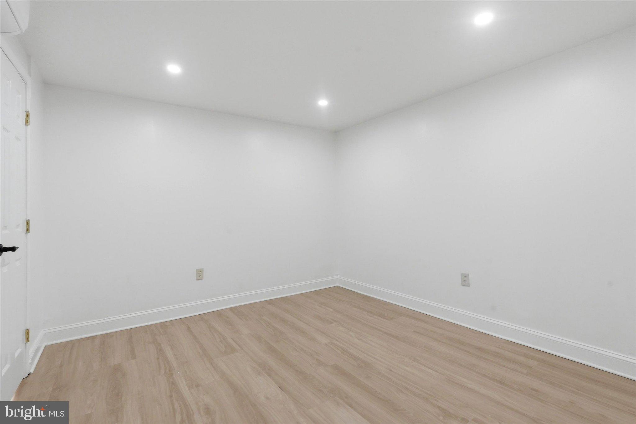 1006 PINE STREET 2