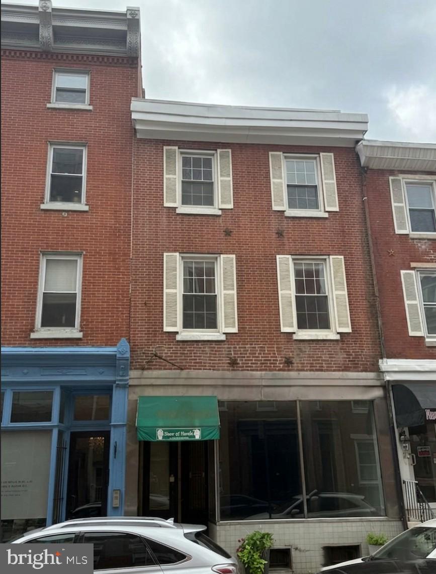 1006 PINE STREET 3