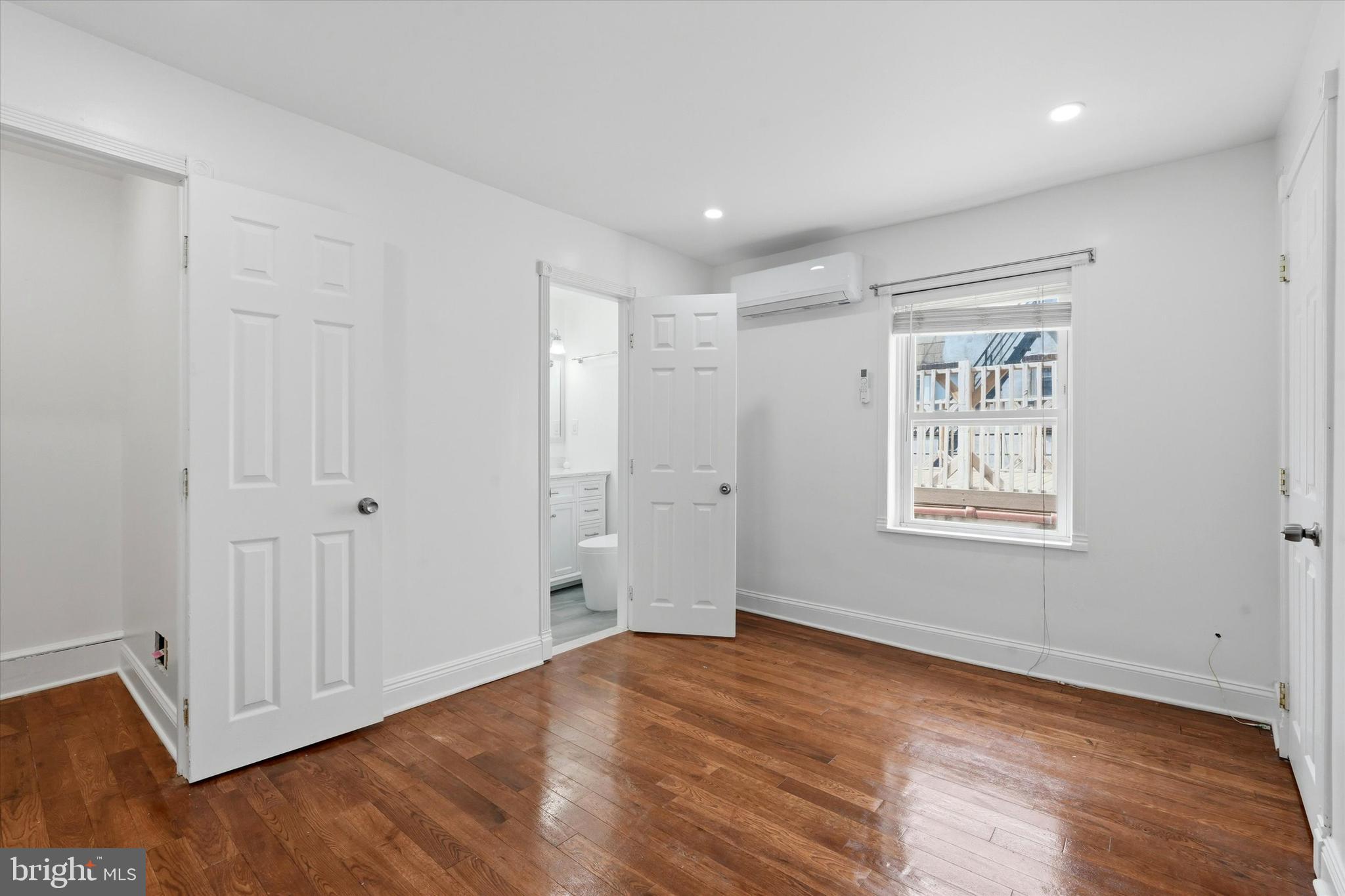 1006 PINE STREET 3