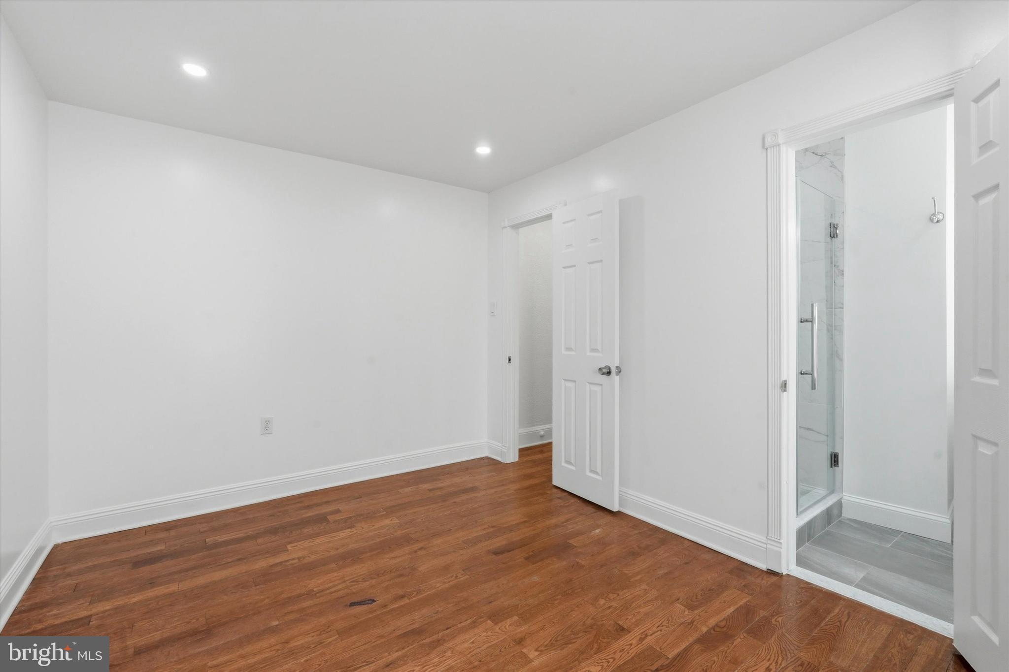 1006 PINE STREET 3
