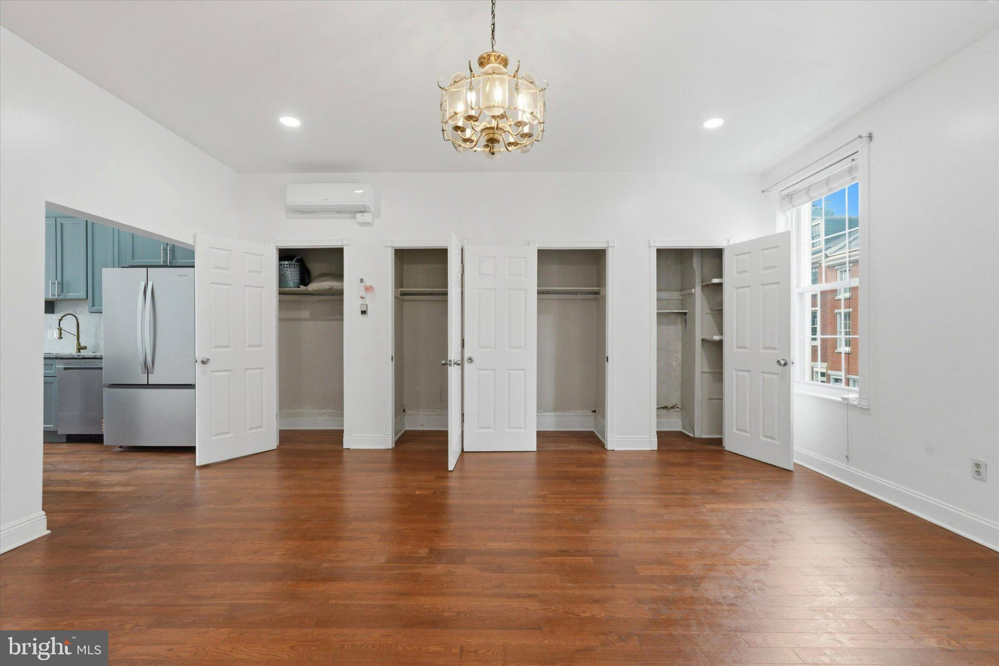 1006 PINE STREET 3