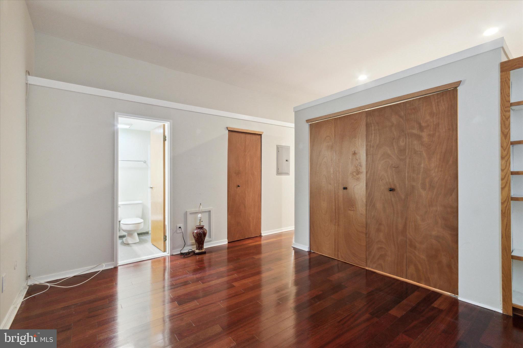 12 S LETITIA STREET 16 204