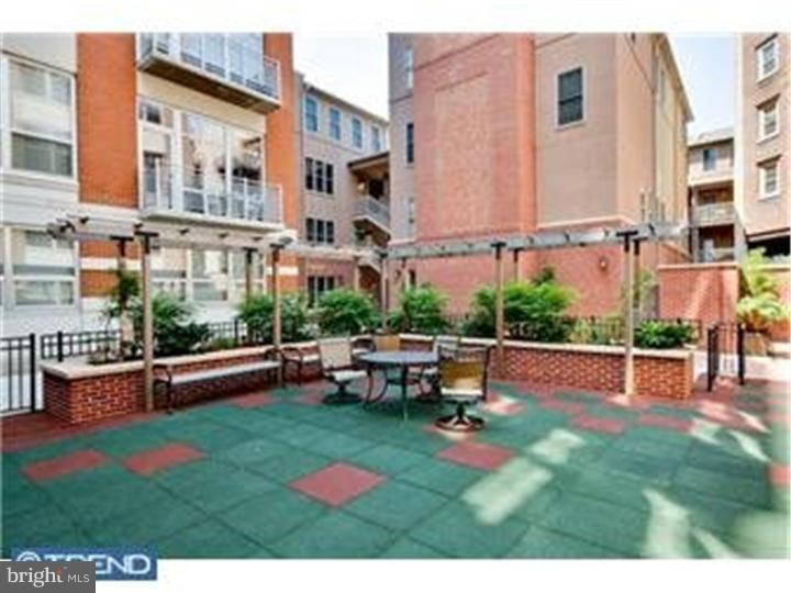 130 N 2ND STREET Unit: 4A1