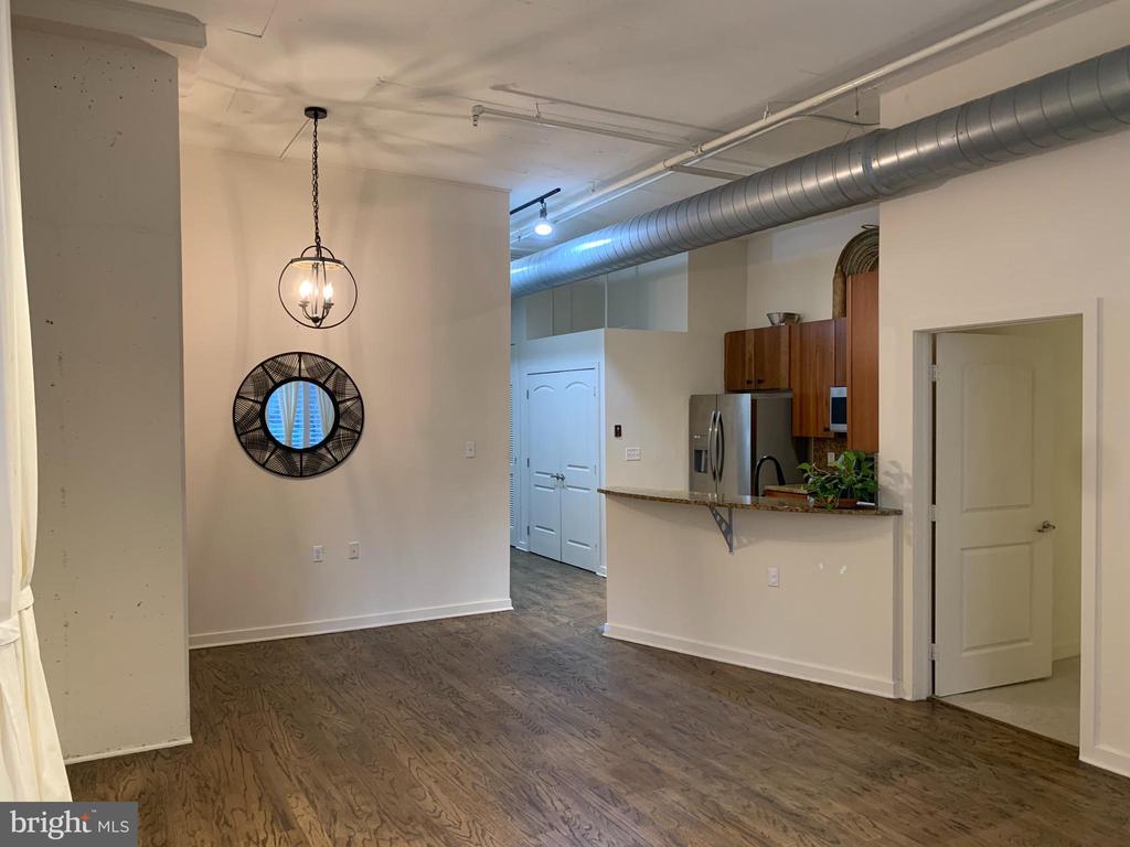 130 N 2ND STREET Unit: 4A1