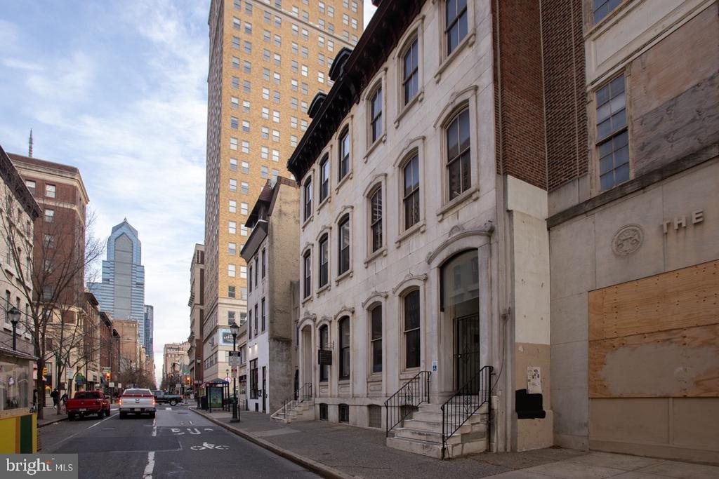 2008 CHESTNUT STREET
