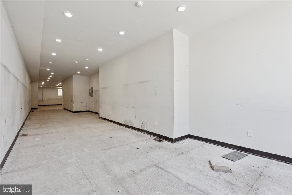 826 N BROAD STREET