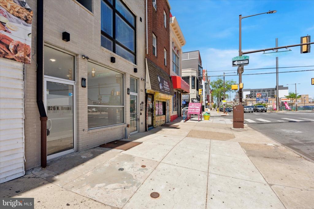 826 N BROAD STREET