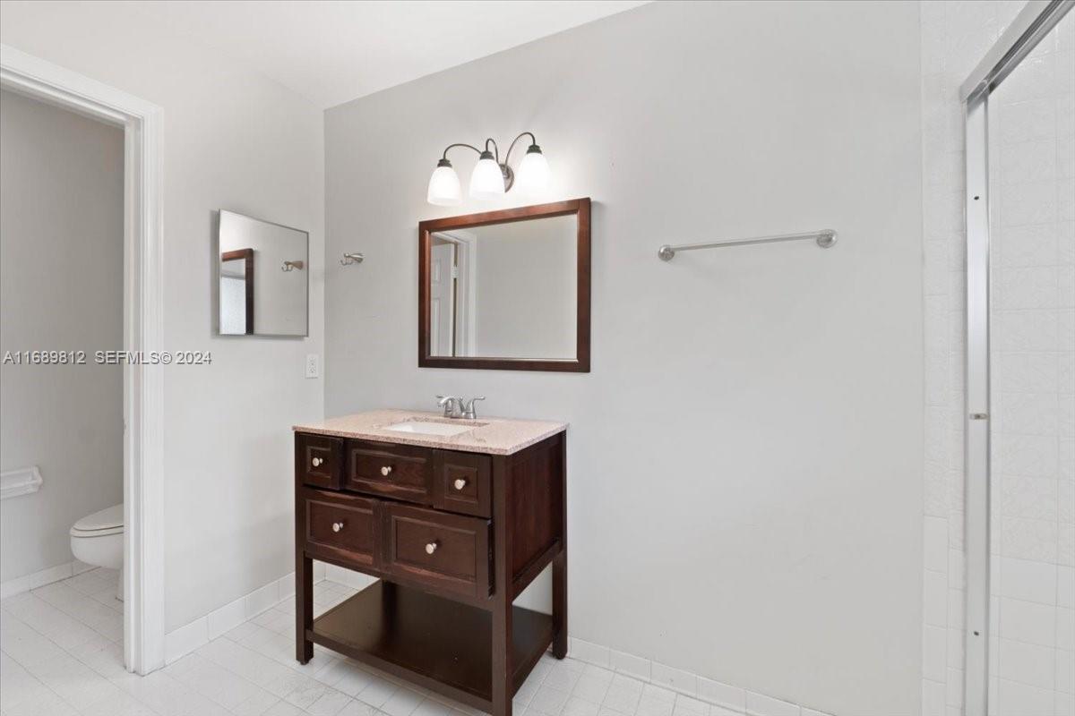 375 N Canal Point N 1010