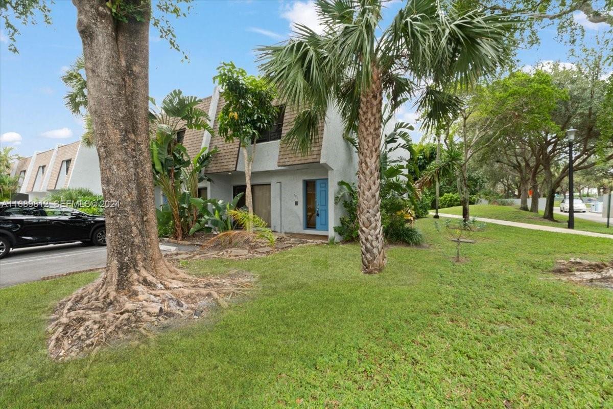 375 N Canal Point N 1010