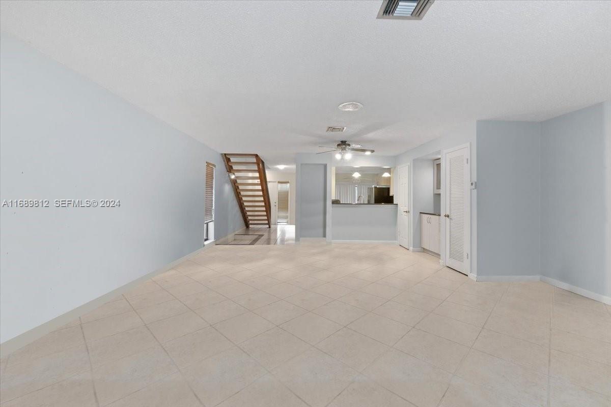 375 N Canal Point N 1010
