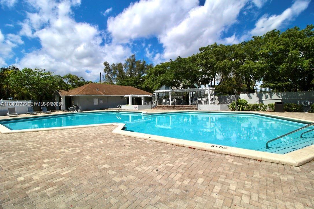 1470 NE 123rd Street APH4