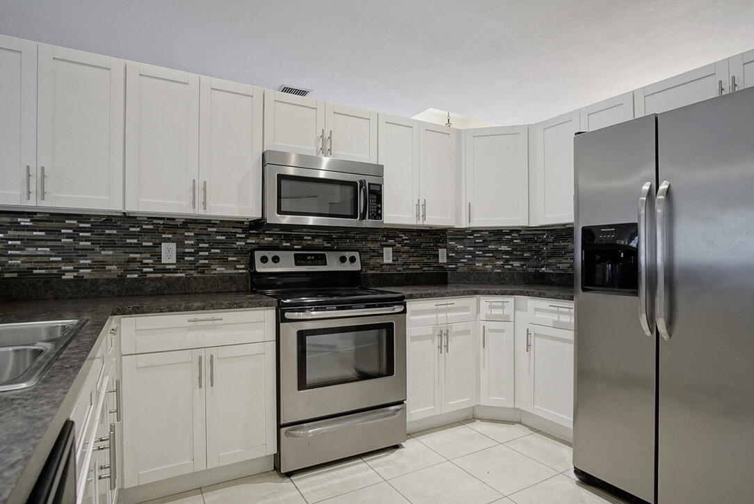 1961 SW Delmonico Avenue, Port St. Lucie