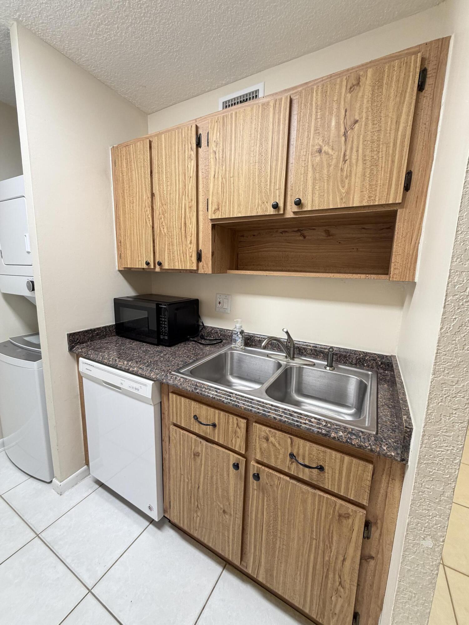 9980 TWIN LAKES Drive 35-C