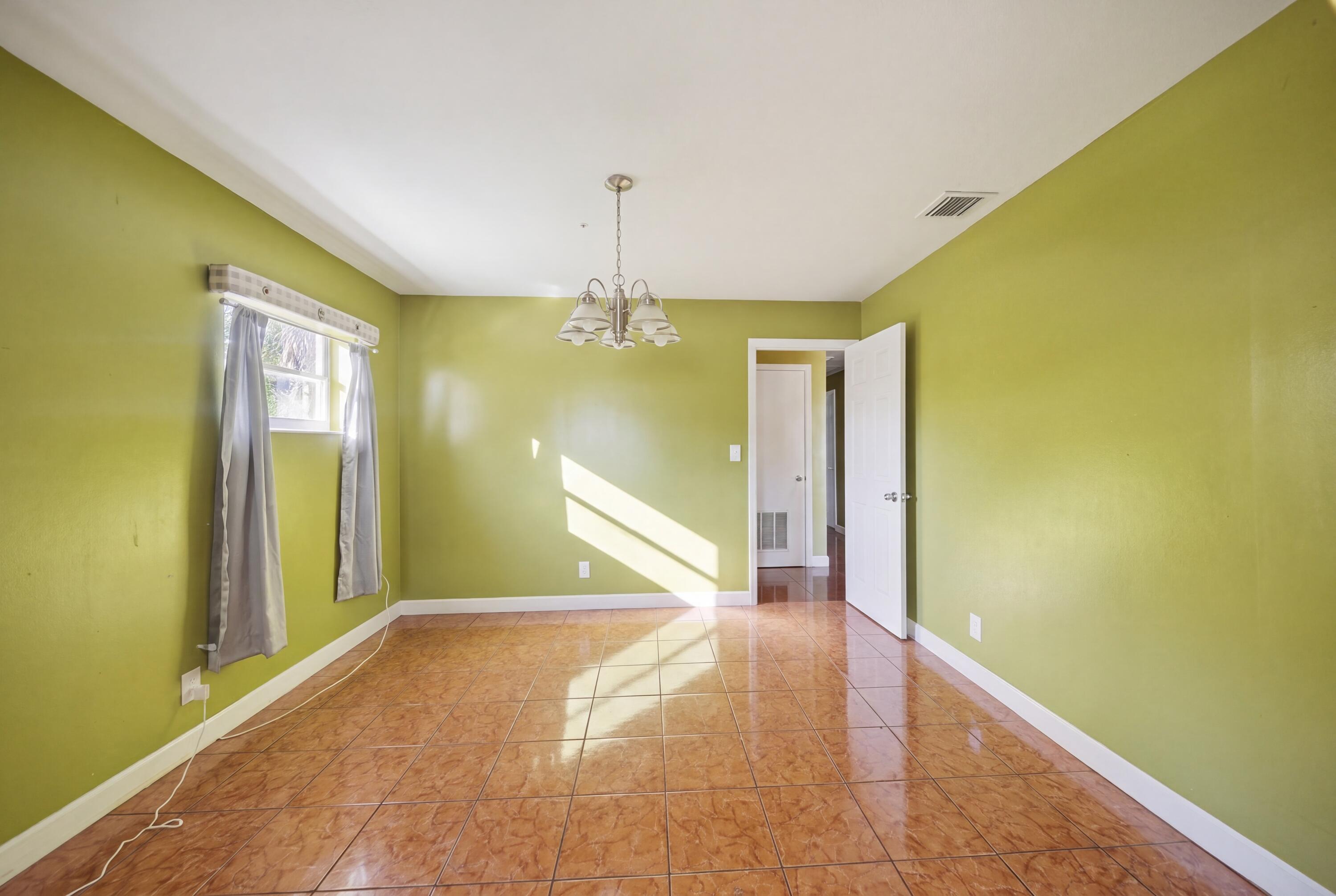 130 NE 21ST Court