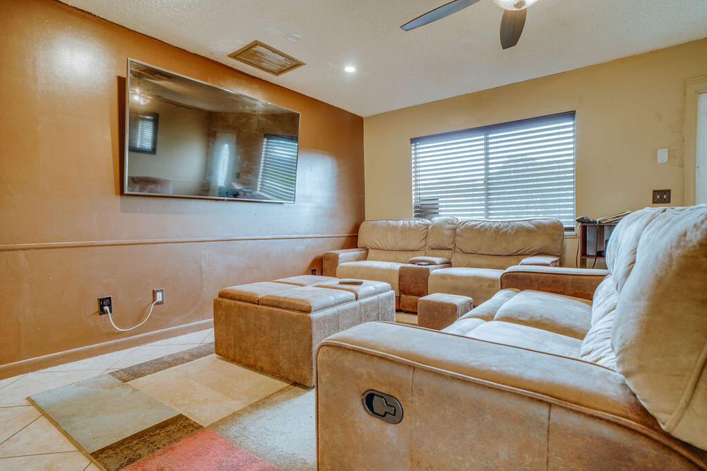 2320 SE Harrington Avenue