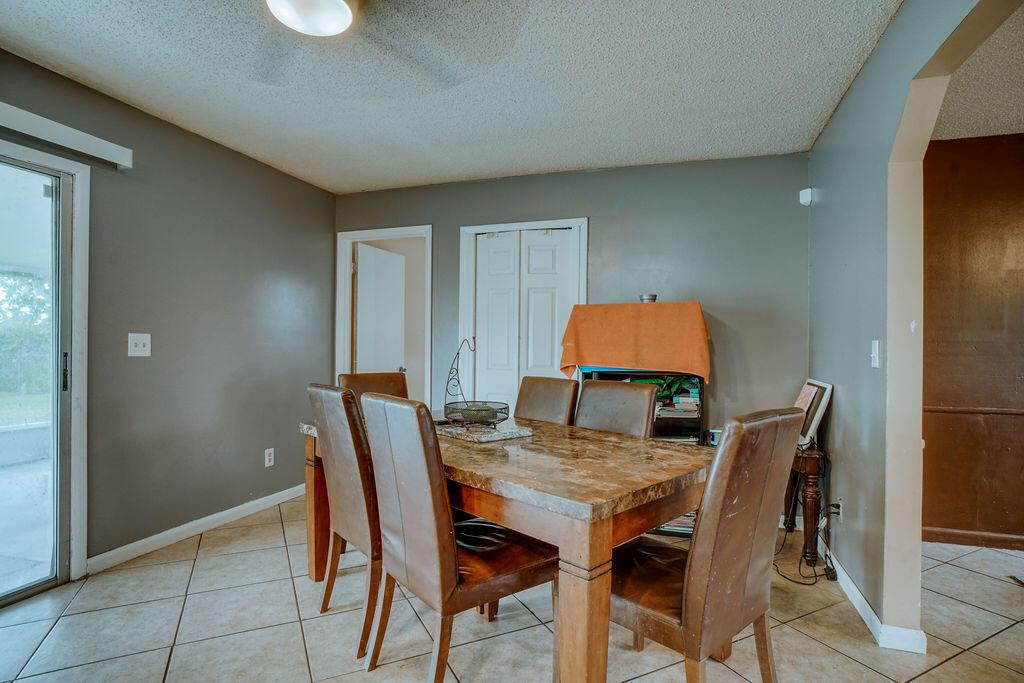 2320 SE Harrington Avenue