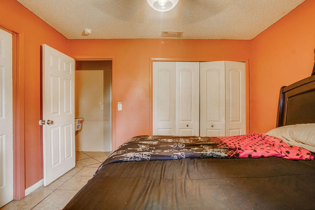 2320 SE Harrington Avenue