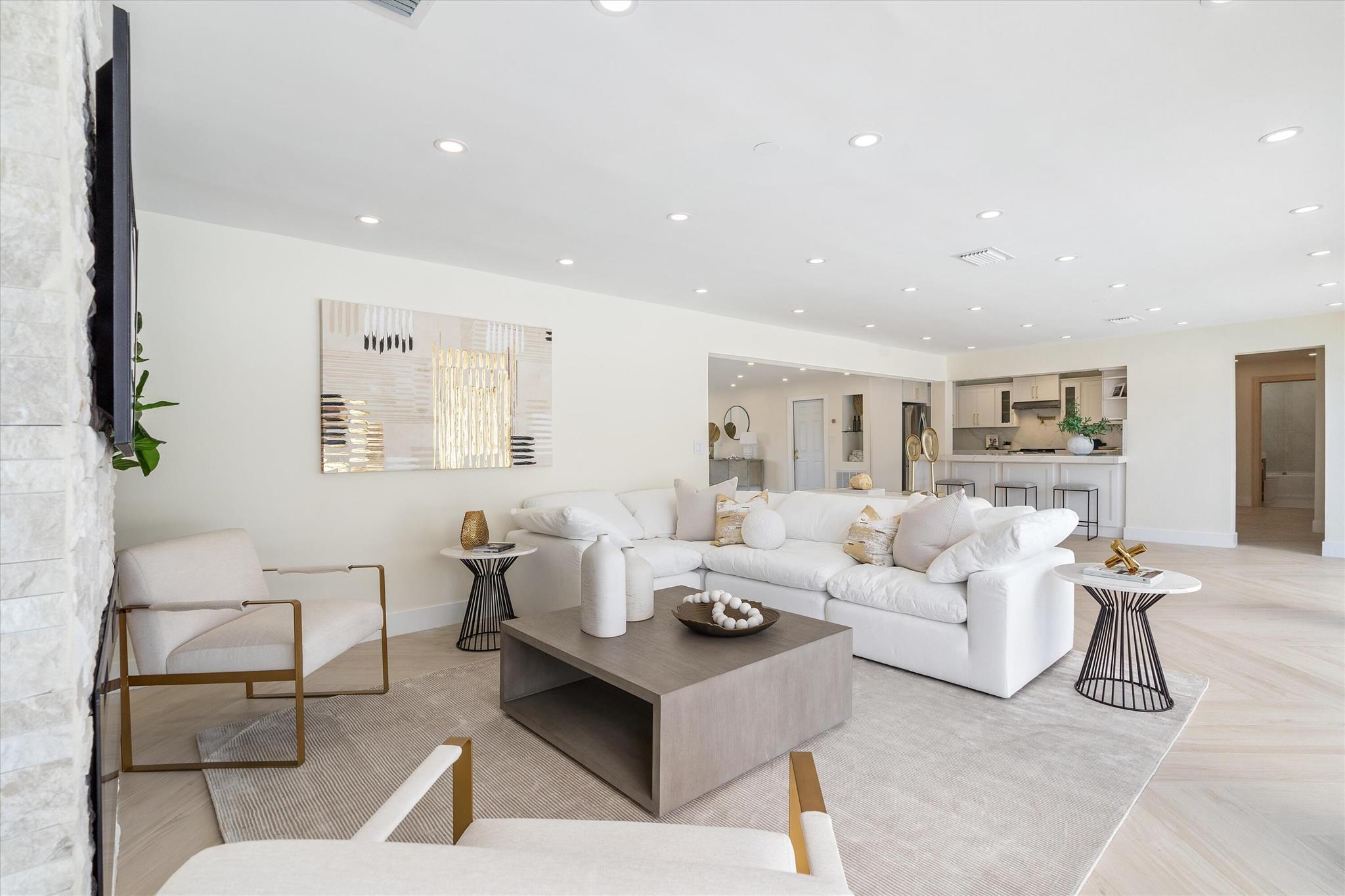 1541 NW 10th Street