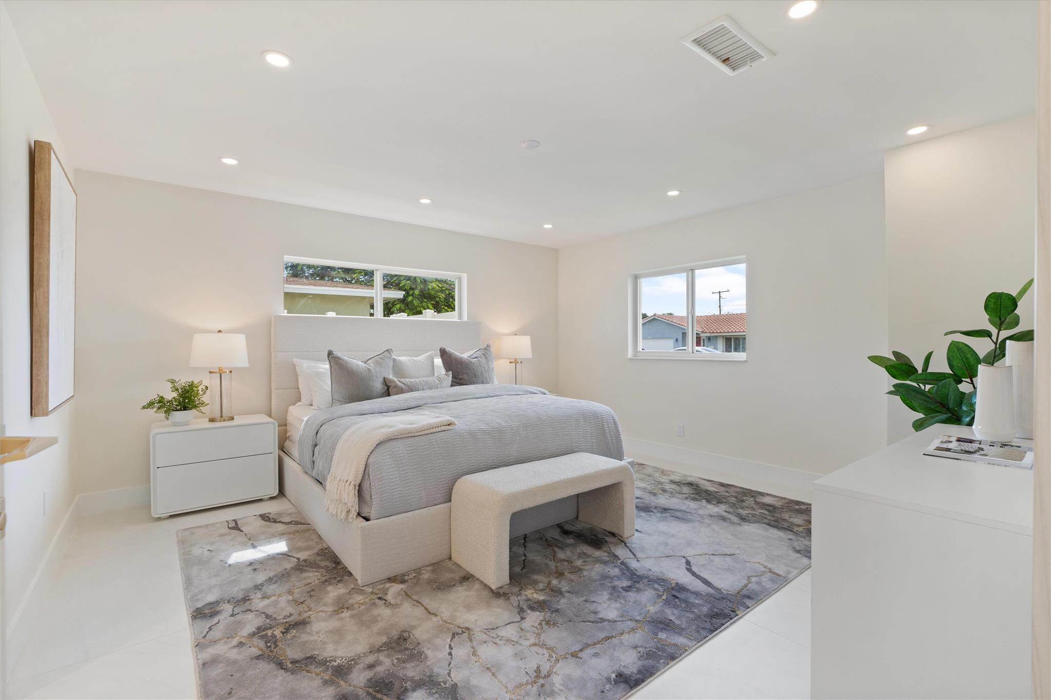 1541 NW 10th Street