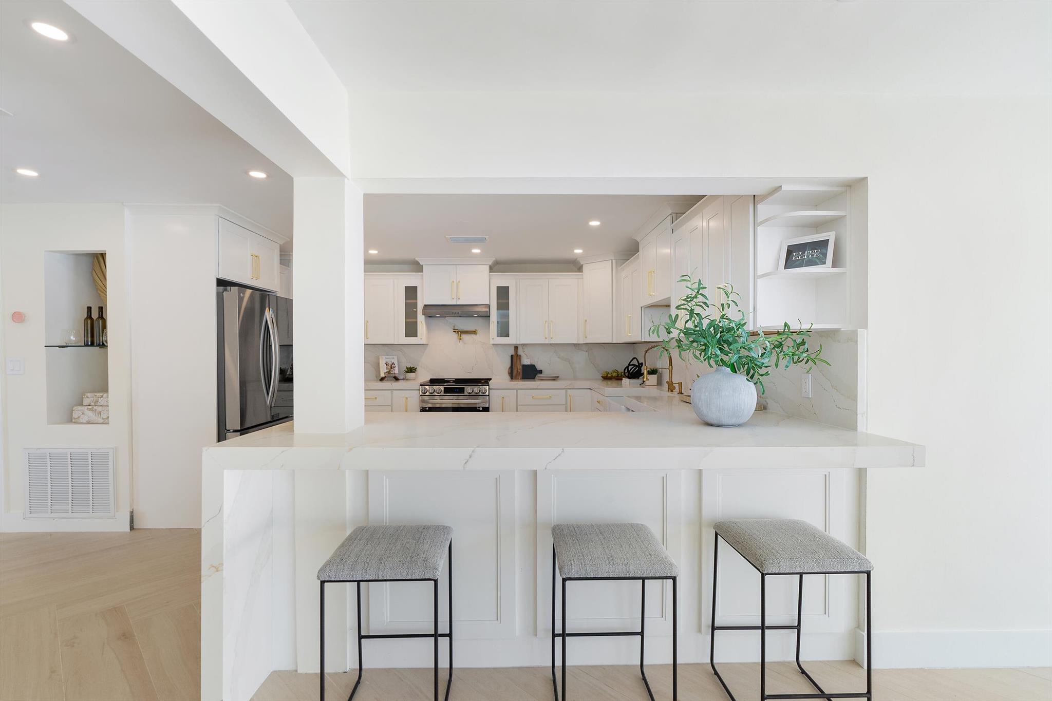 1541 NW 10th Street