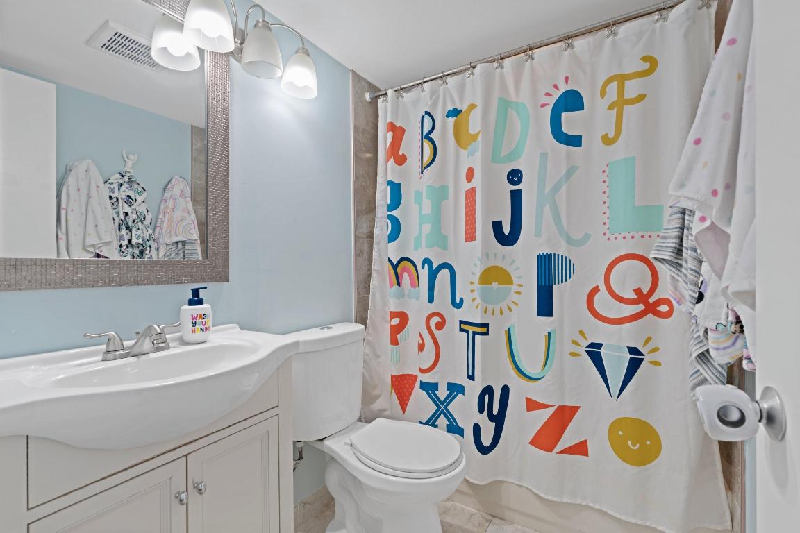 2140 White Pine Circle Unit: B