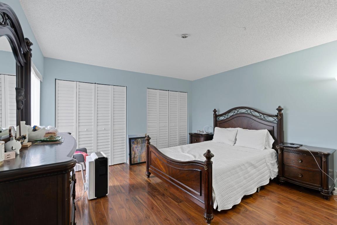 2140 White Pine Circle Unit: B