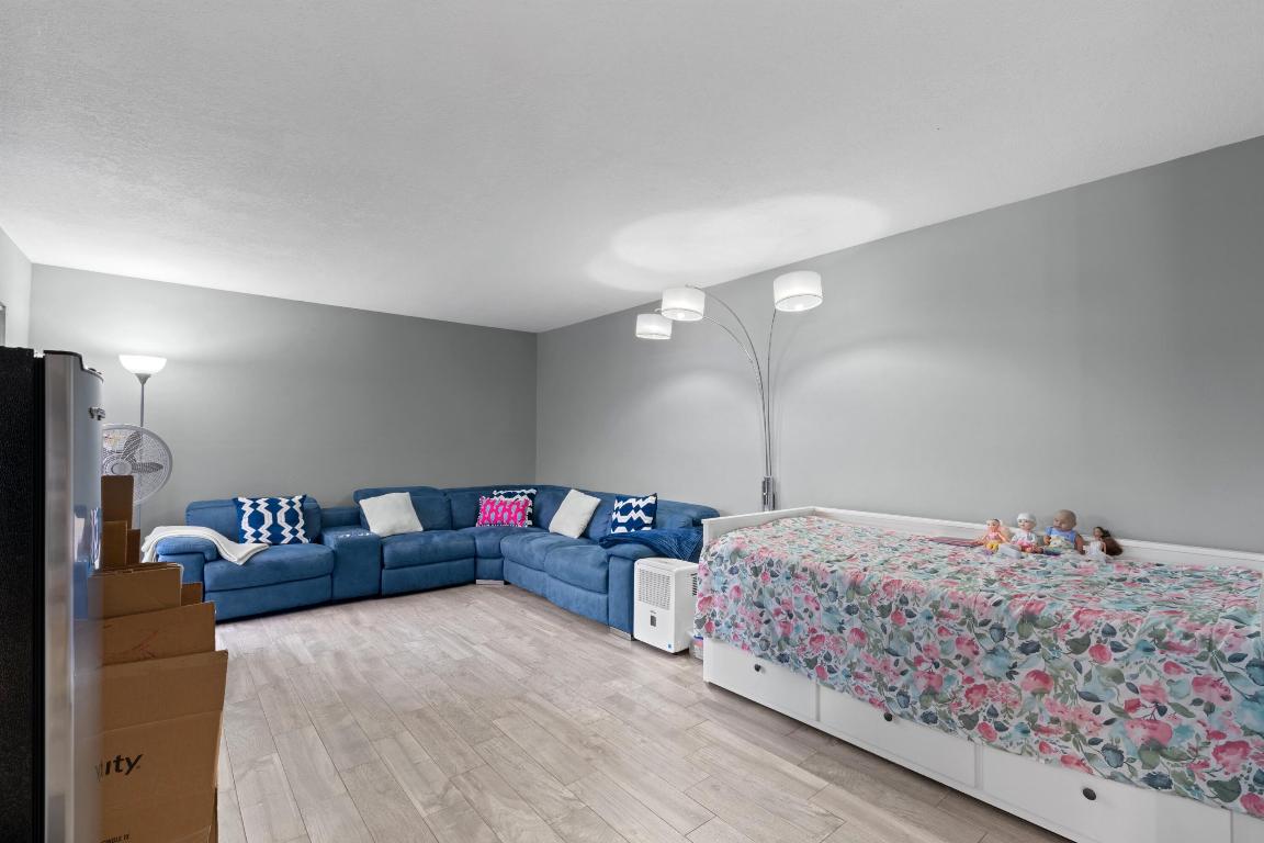 2140 White Pine Circle Unit: B