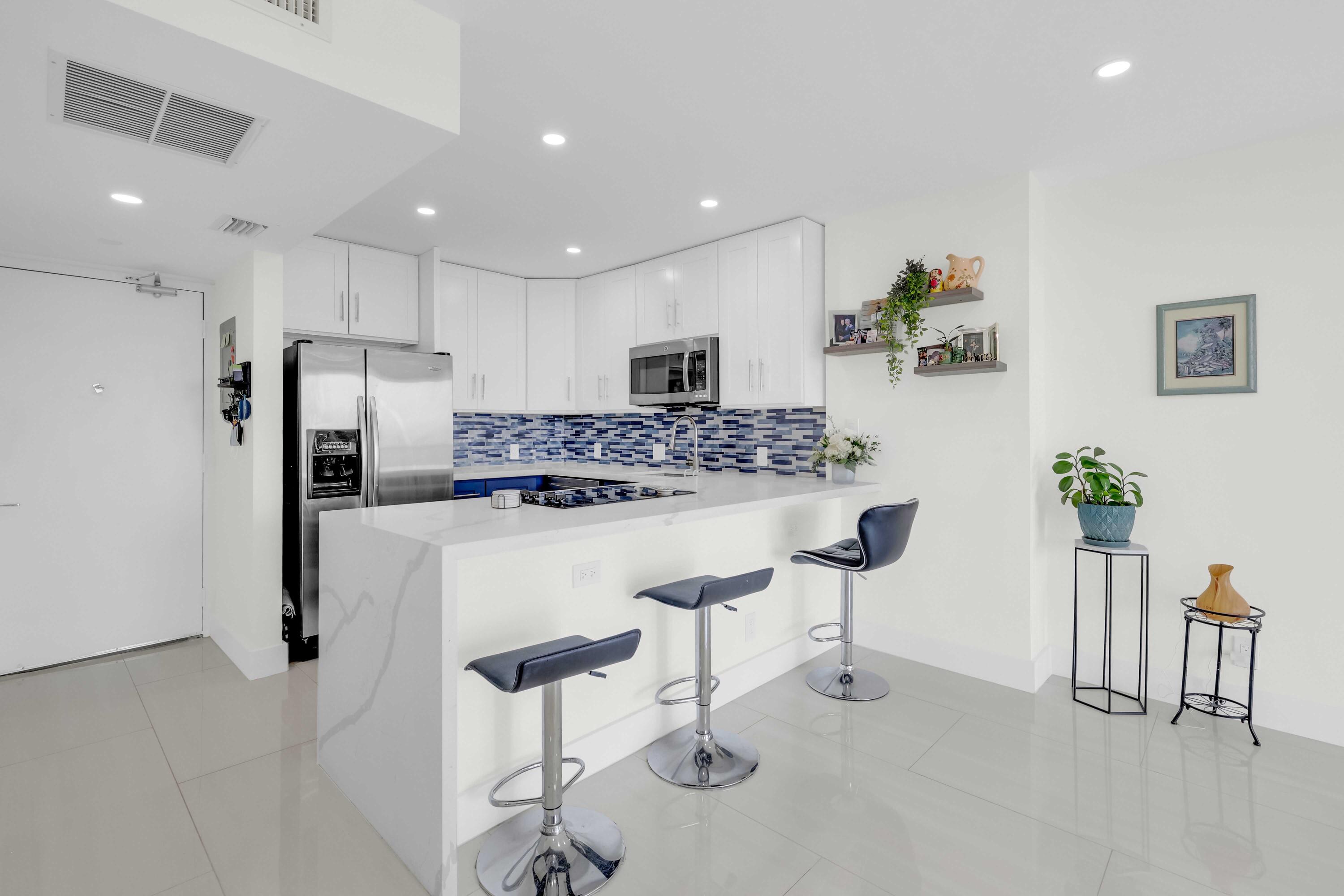 20335 W Country Club Drive Unit: 2107