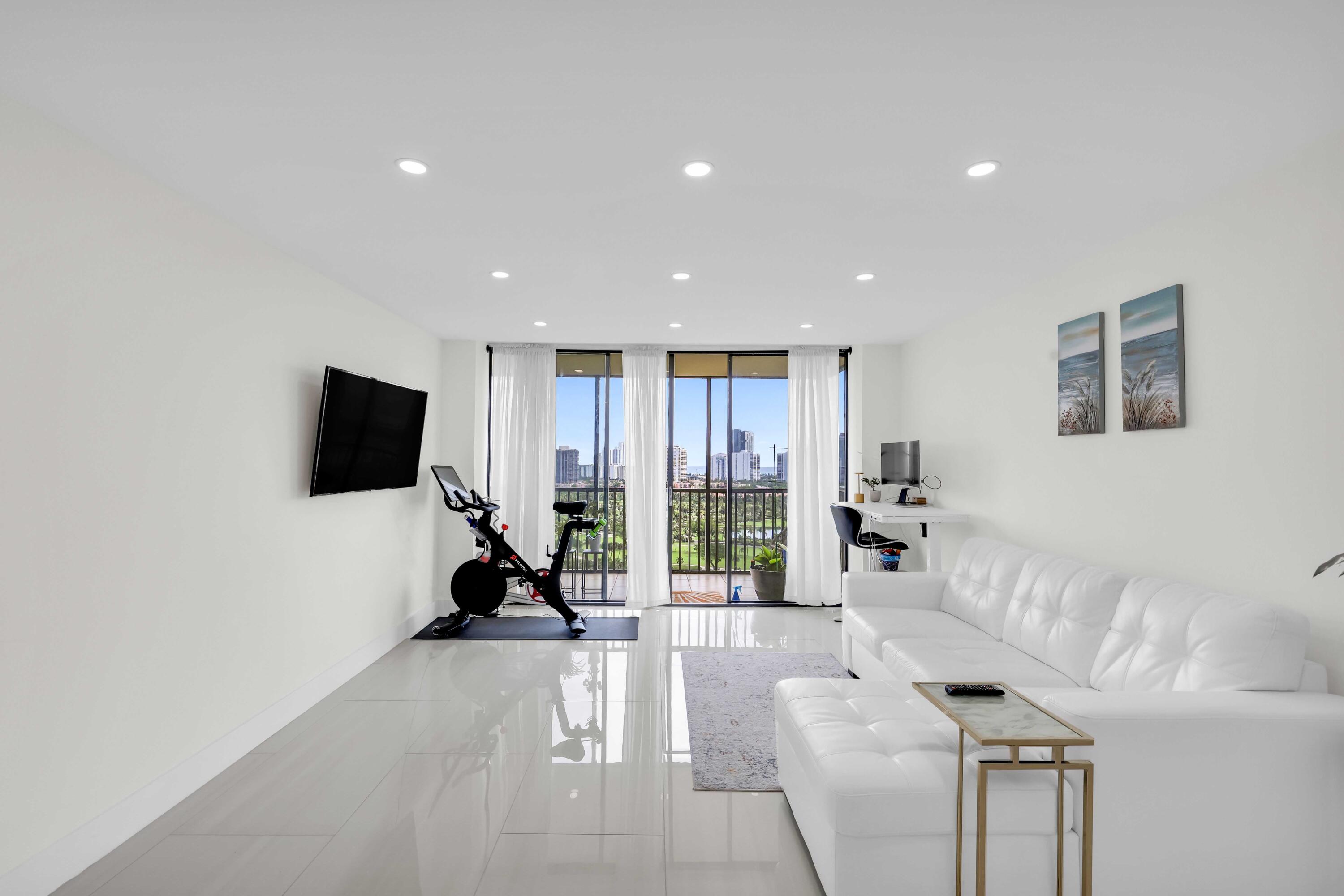 20335 W Country Club Drive Unit: 2107