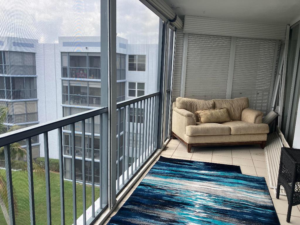 198 NW 67th Street 507