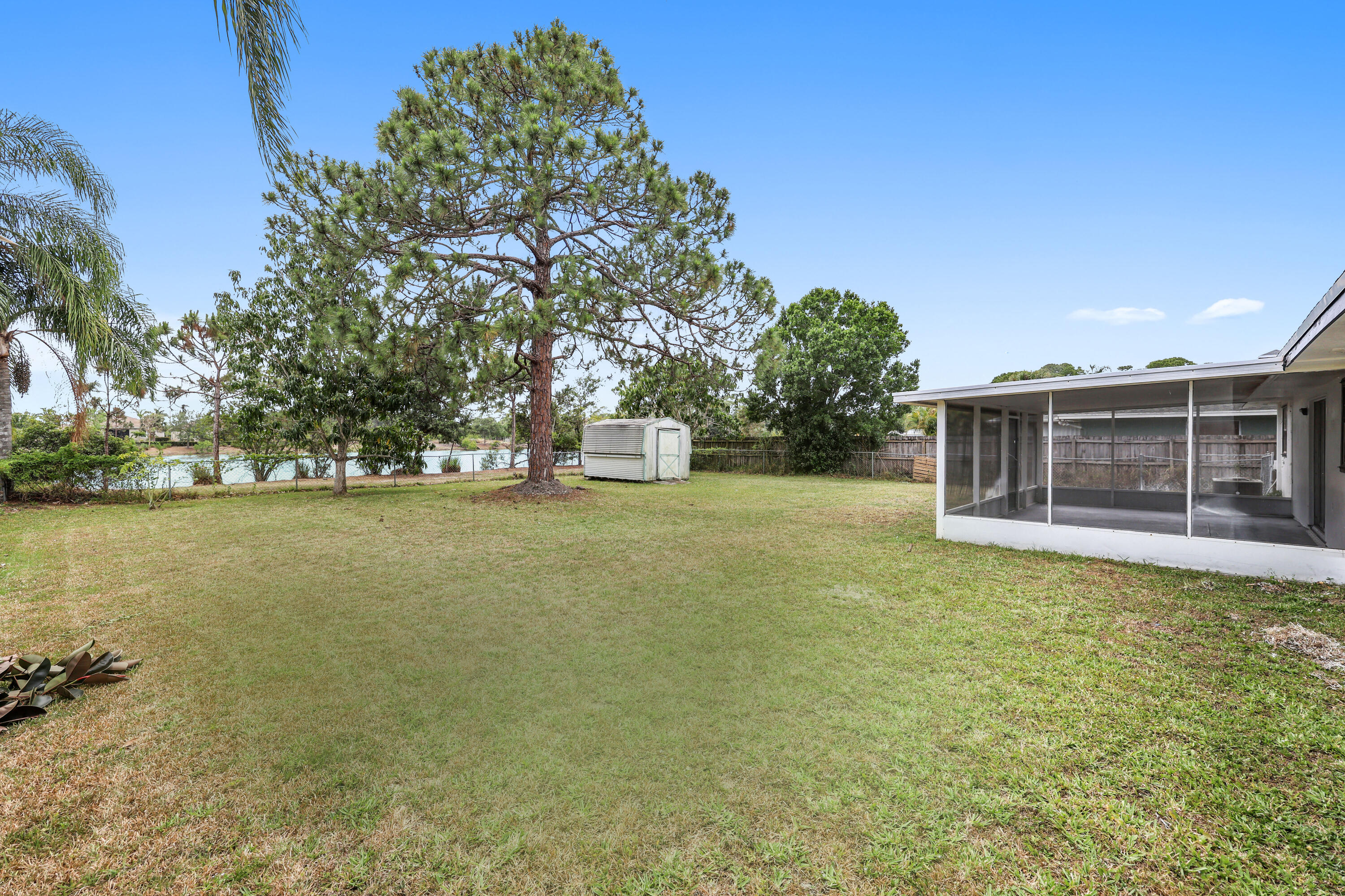 2320 SE Harrington Avenue