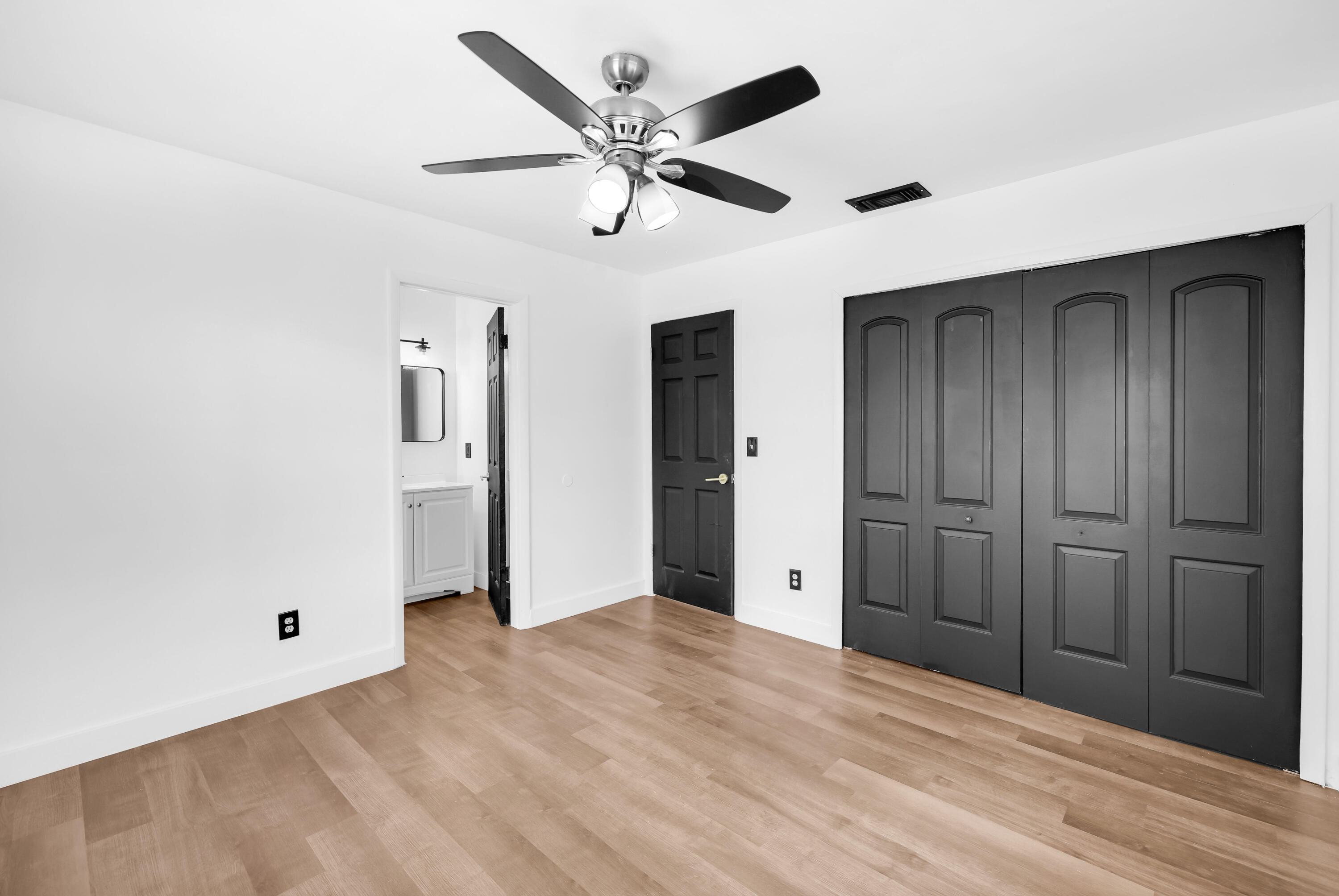 2320 SE Harrington Avenue