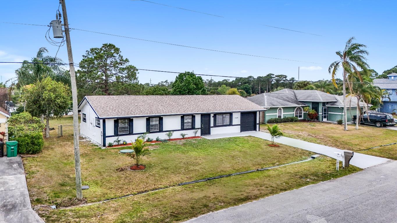 2320 SE Harrington Avenue