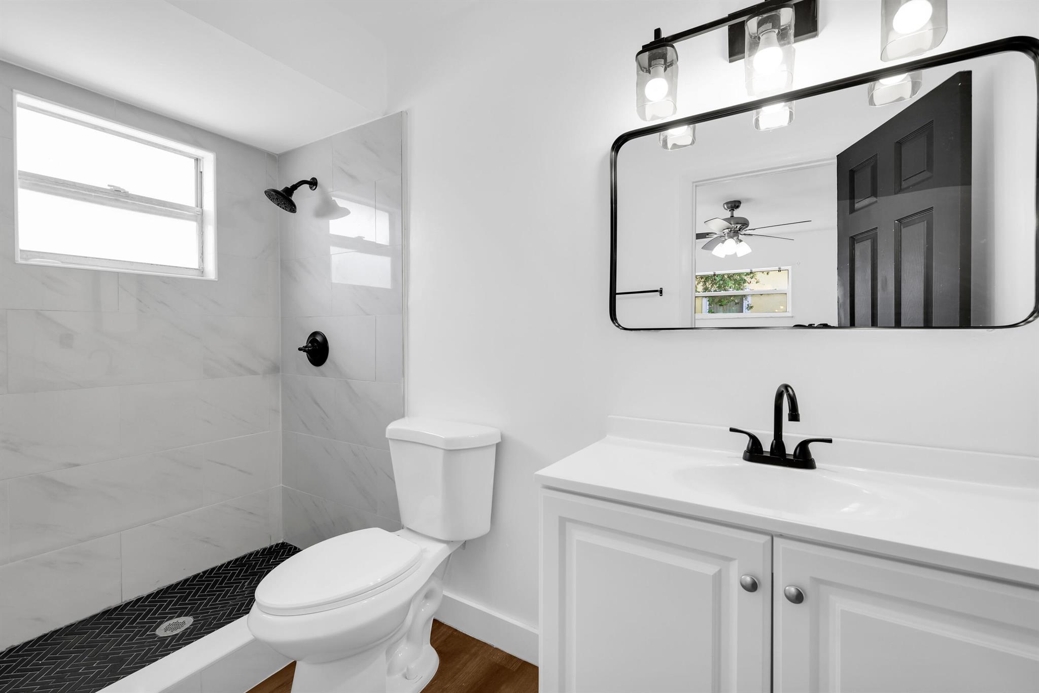 2320 SE Harrington Avenue